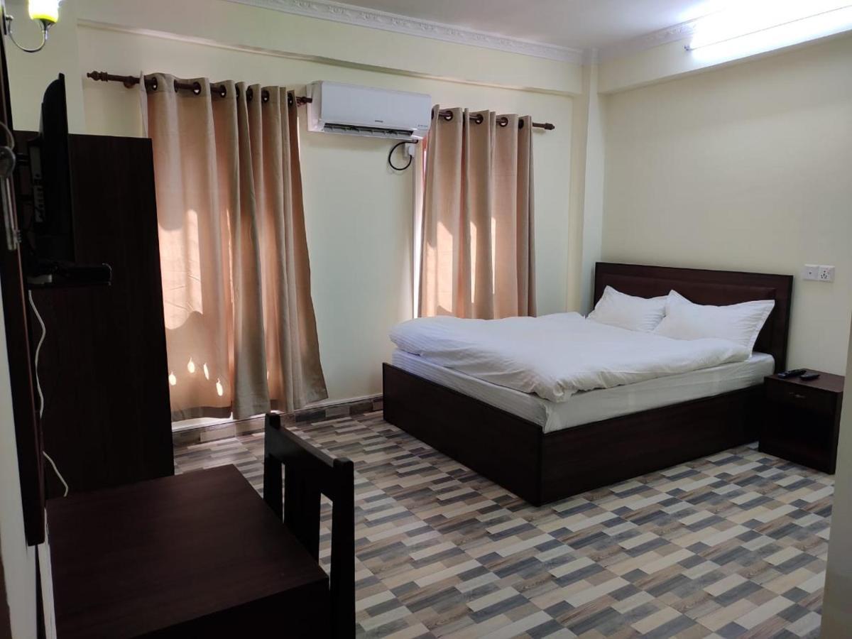 Pashupati View Hotel Kathmandu Exterior photo