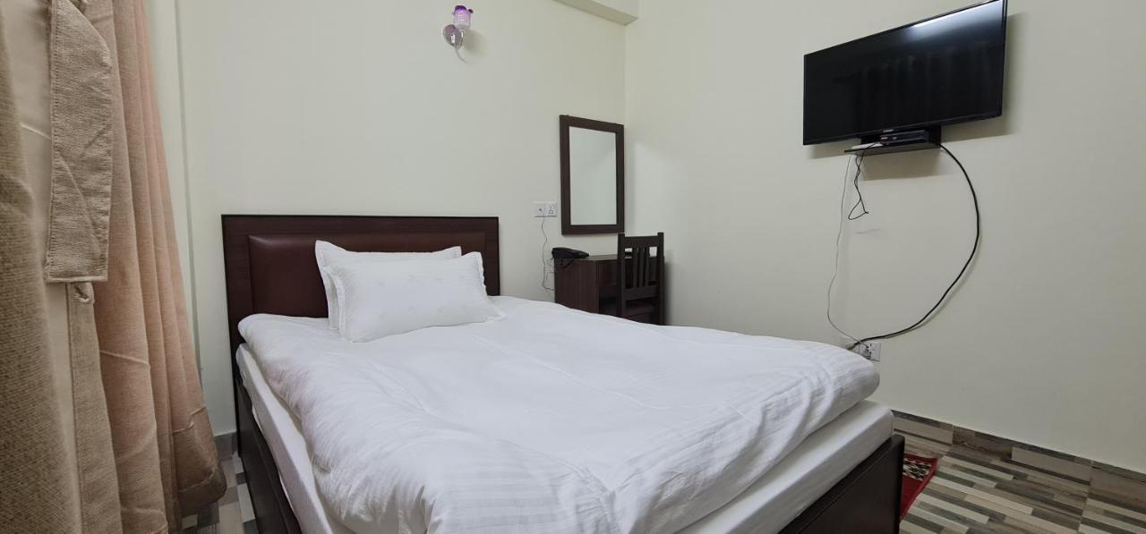 Pashupati View Hotel Kathmandu Exterior photo